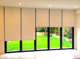 Roller Blinds thumbnail 3