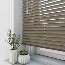 Venetian Blinds thumbnail 2